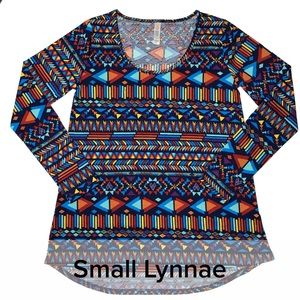 NWT LuLaRoe Lynnae Long Sleeve Size Small